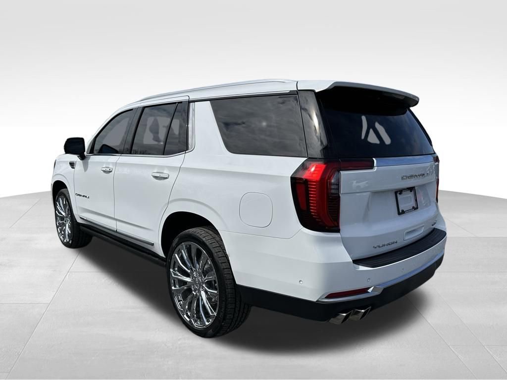 Used 2025 GMC Yukon Denali w/ Sun & Power Step Package image 17