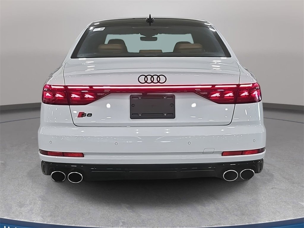 Used 2024 Audi S8 image 7