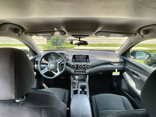 Certified 2023 Nissan Sentra SV w/ All-Weather Package FWD image 31
