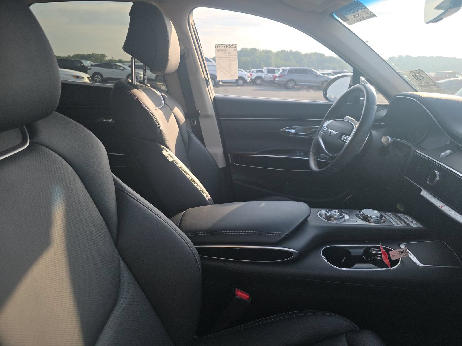 Used 2022 Genesis GV70 2.5T AWD/4WD image 11