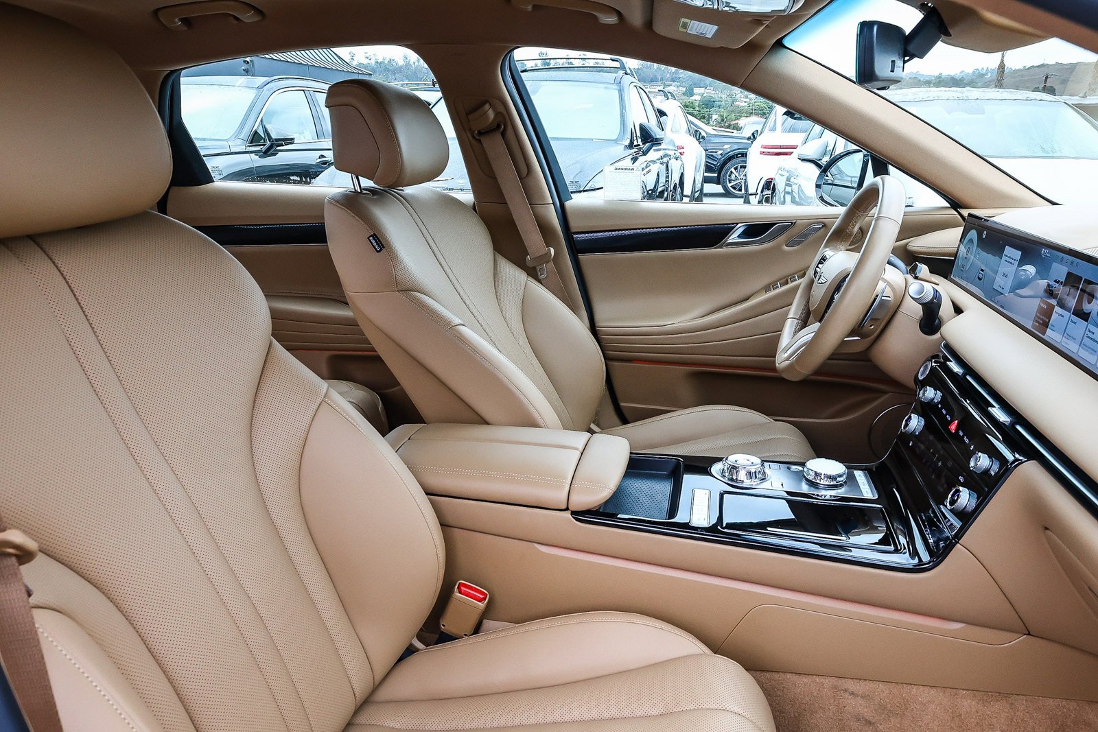 Used 2025 Genesis G80 2.5T image 17