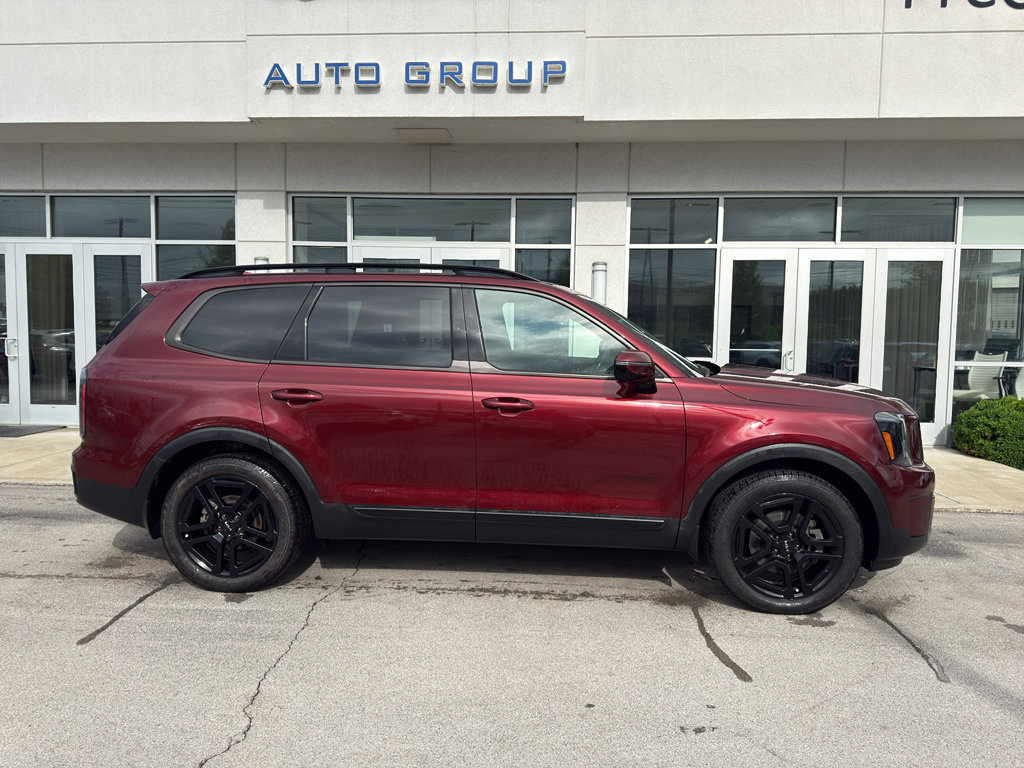 Used 2024 Kia Telluride SX Prestige X-Line AWD/4WD image 2