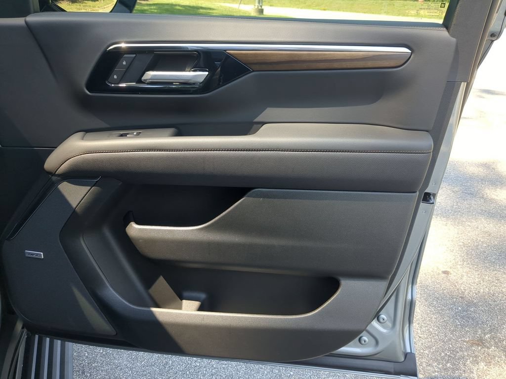 New 2026 Chevrolet Tahoe High Country AWD/4WD image 37