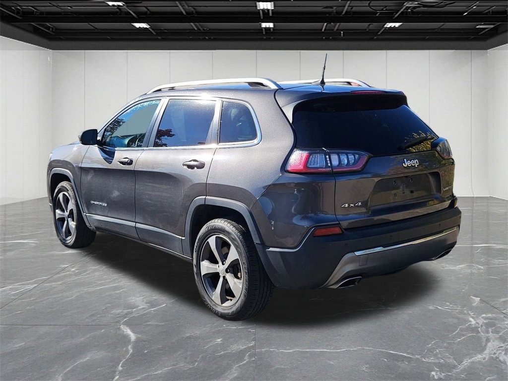 Used 2019 Jeep Cherokee Limited image 3