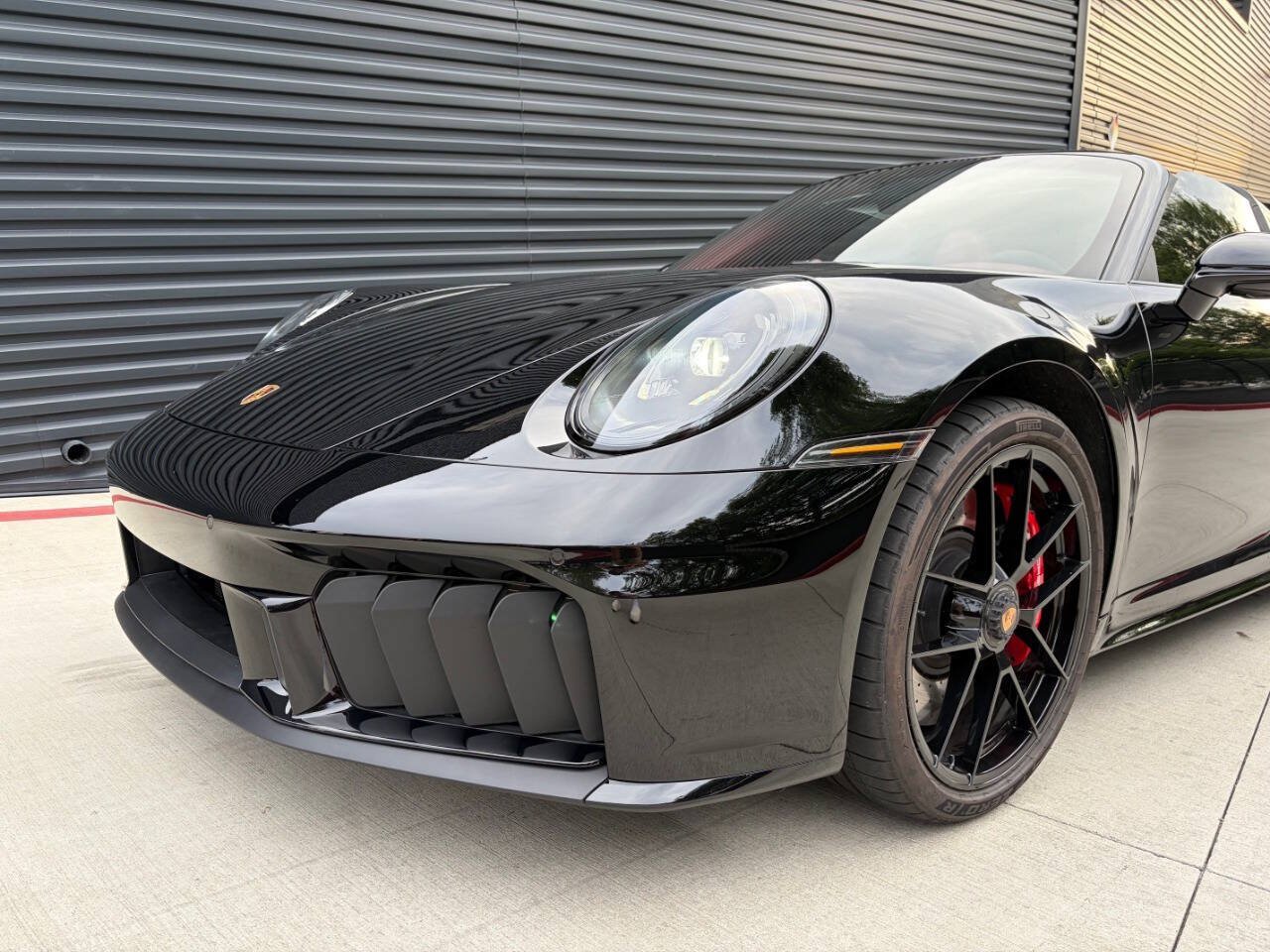 Used 2025 Porsche 911 Targa 4 GTS AWD/4WD image 11
