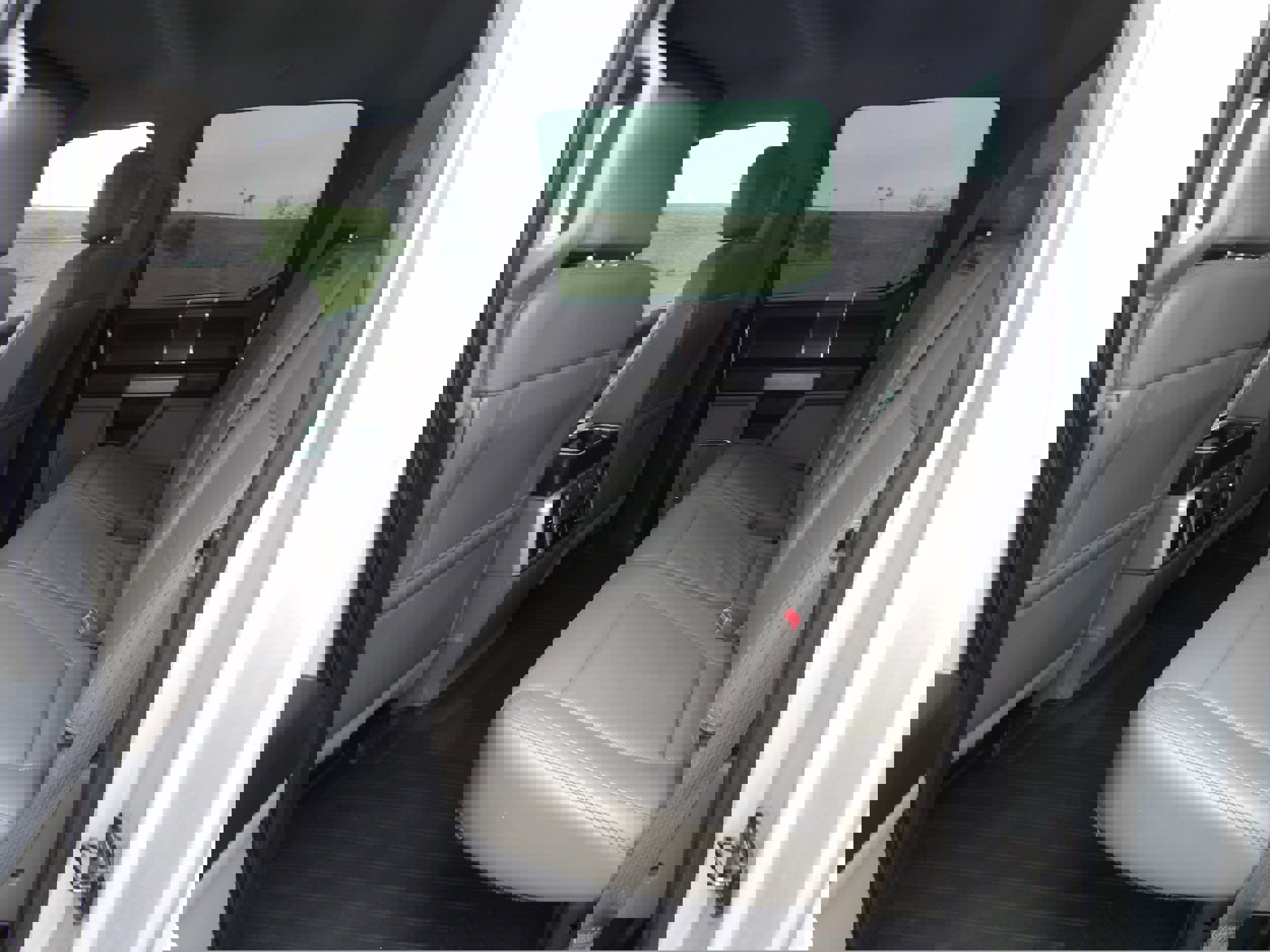 Used 2017 Ford F150 Lariat w/ Equipment Group 502A Luxury image 13