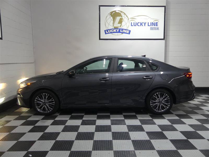 Used 2023 Kia Forte GT-Line w/ GT-Line Premium Package FWD image 7
