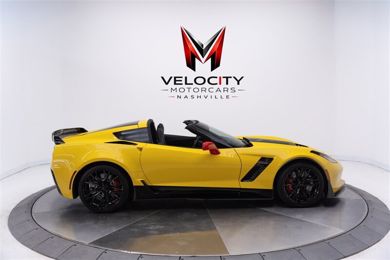 Used 2018 Chevrolet Corvette Z06 RWD image 15