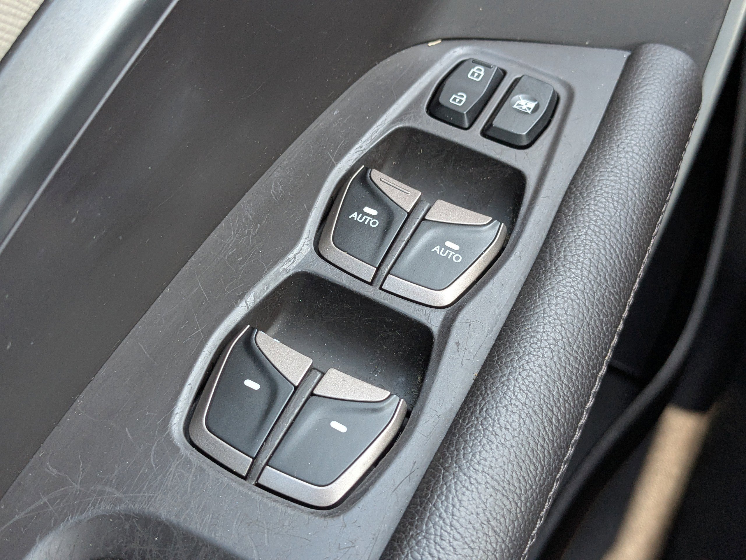 Used 2018 Hyundai Santa Fe SE image 27