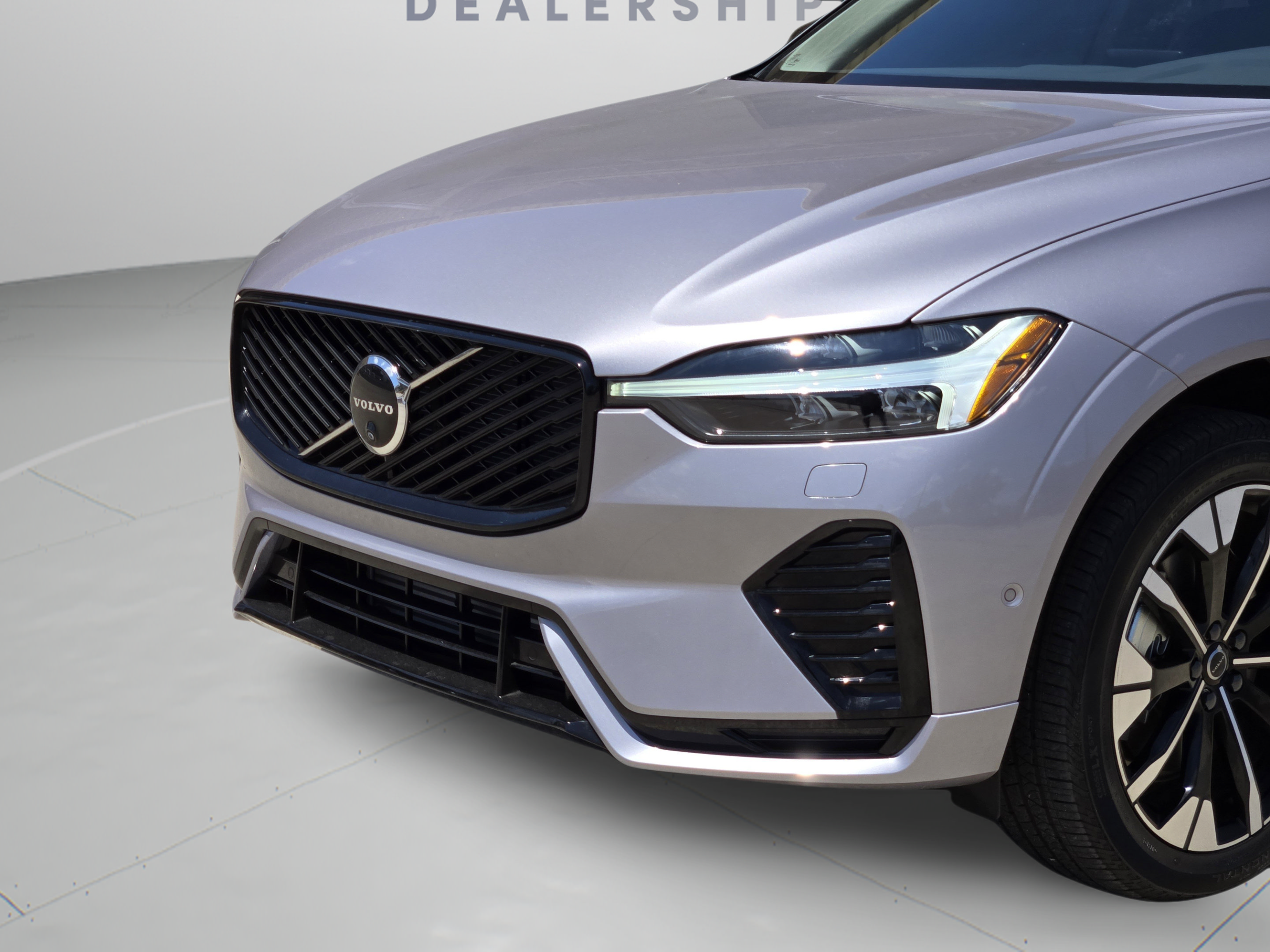 Certified 2026 Volvo XC60 T8 Plus w/ Protection Package Premier AWD/4WD image 32