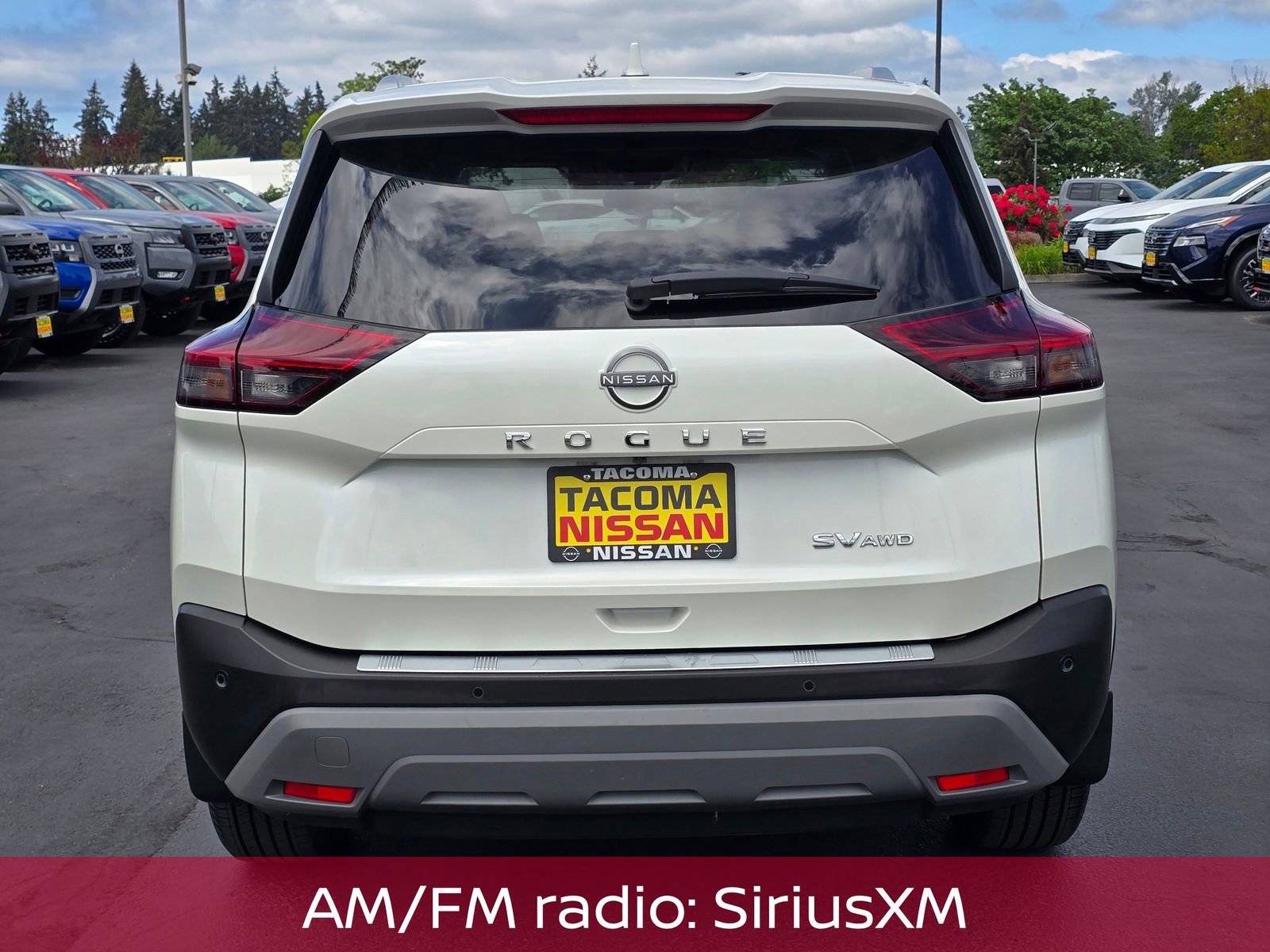 Used 2023 Nissan Rogue SV w/ SV Premium Package AWD/4WD image 4
