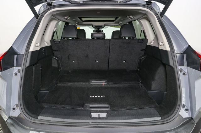 Used 2023 Nissan Rogue SL AWD/4WD image 10