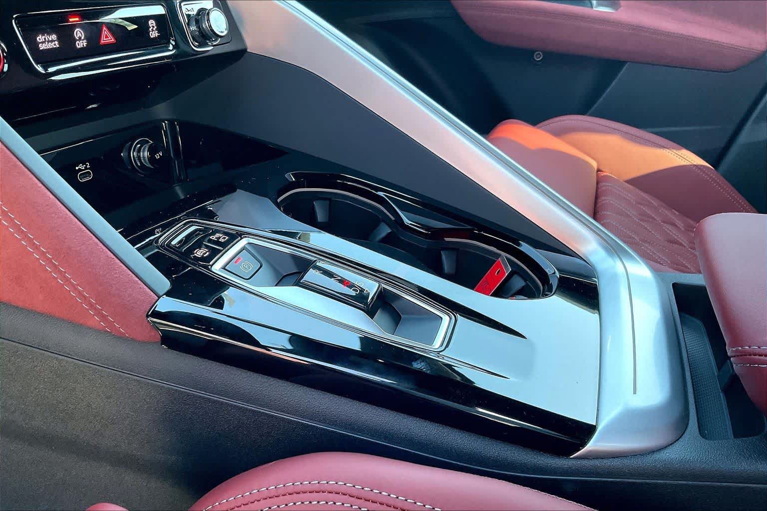 New 2026 Audi SQ5 Prestige AWD/4WD image 7