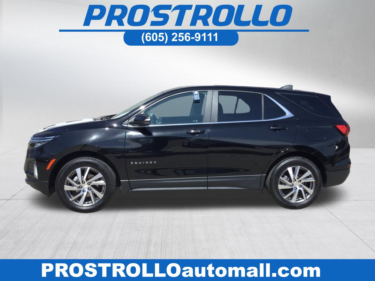 Used 2023 Chevrolet Equinox LT image 1