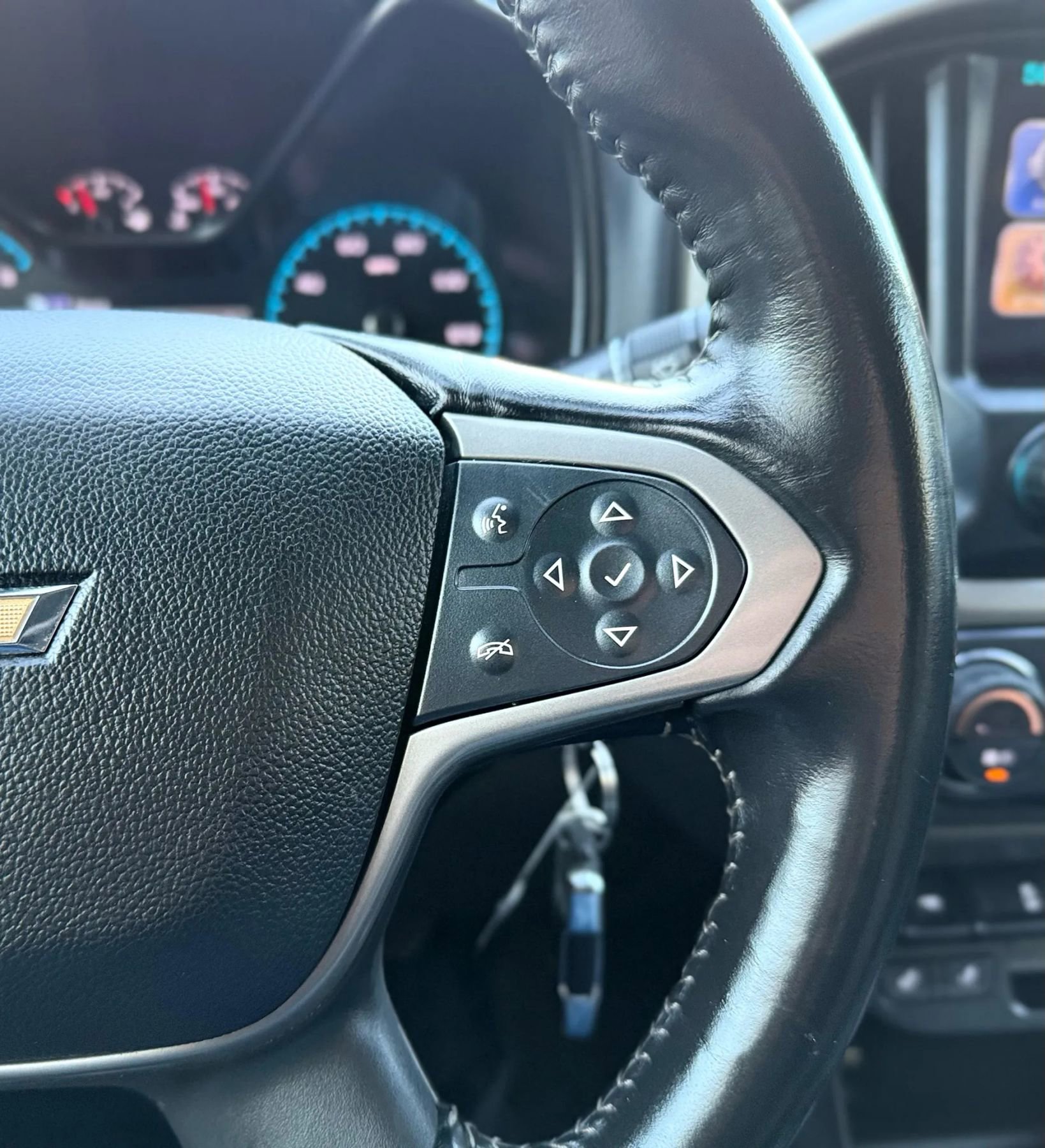 Used 2017 Chevrolet Colorado Z71 image 14