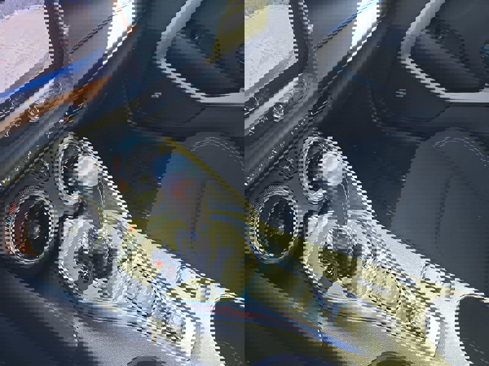 Used 2021 Chevrolet Camaro LT w/ RS Package image 25