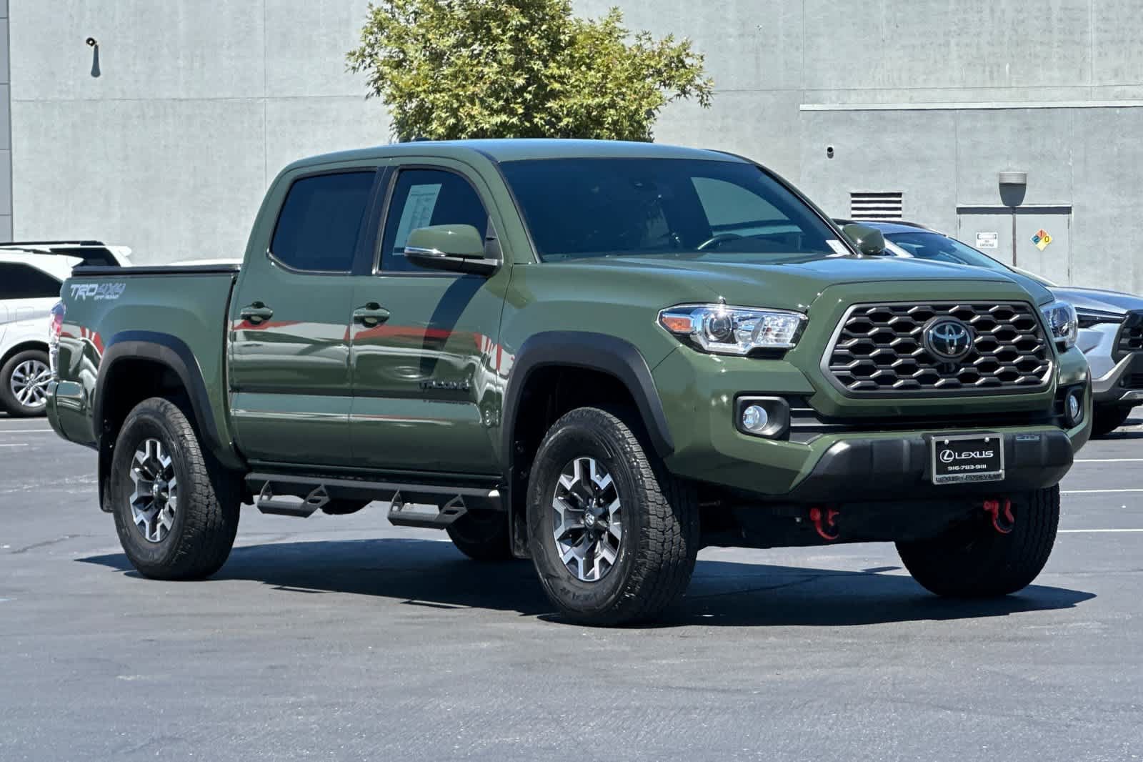 Used 2021 Toyota Tacoma TRD Off-Road w/ Technology Package AWD/4WD image 5