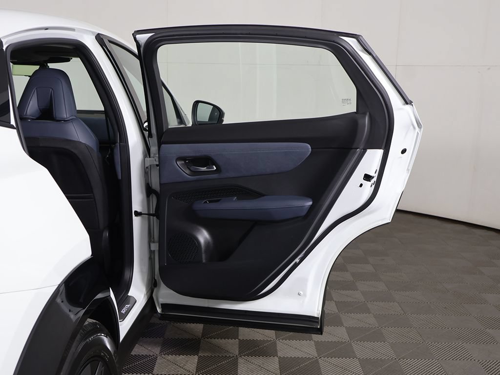 Used 2024 Nissan Ariya AWD image 27