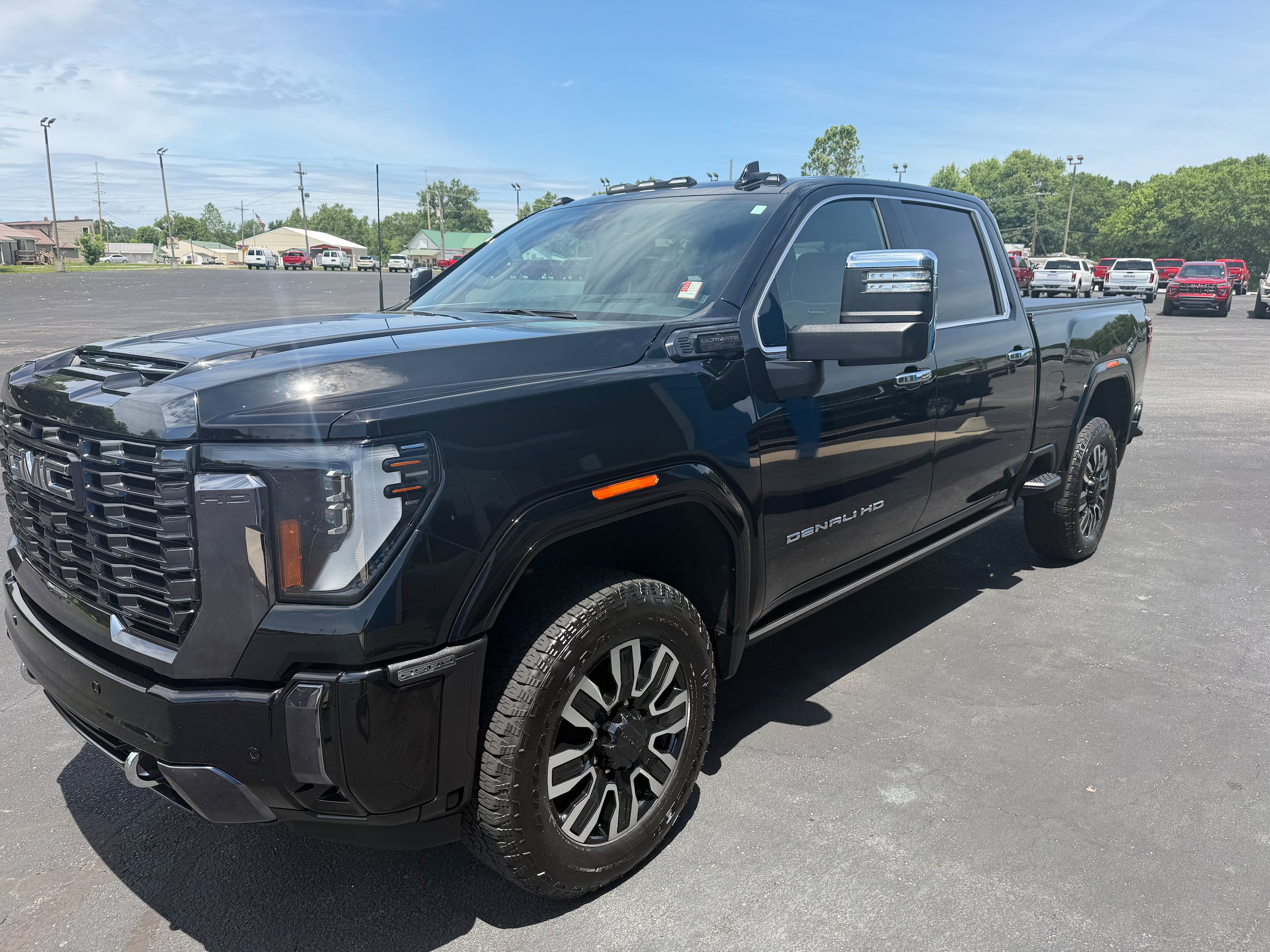 Used 2024 GMC Sierra 2500 Denali Ultimate w/ Max Trailering Package AWD/4WD image 15