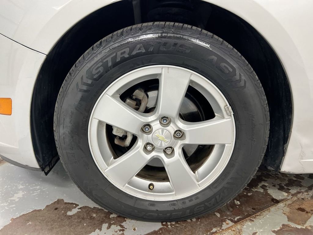 Used 2014 Chevrolet Cruze LT FWD image 20