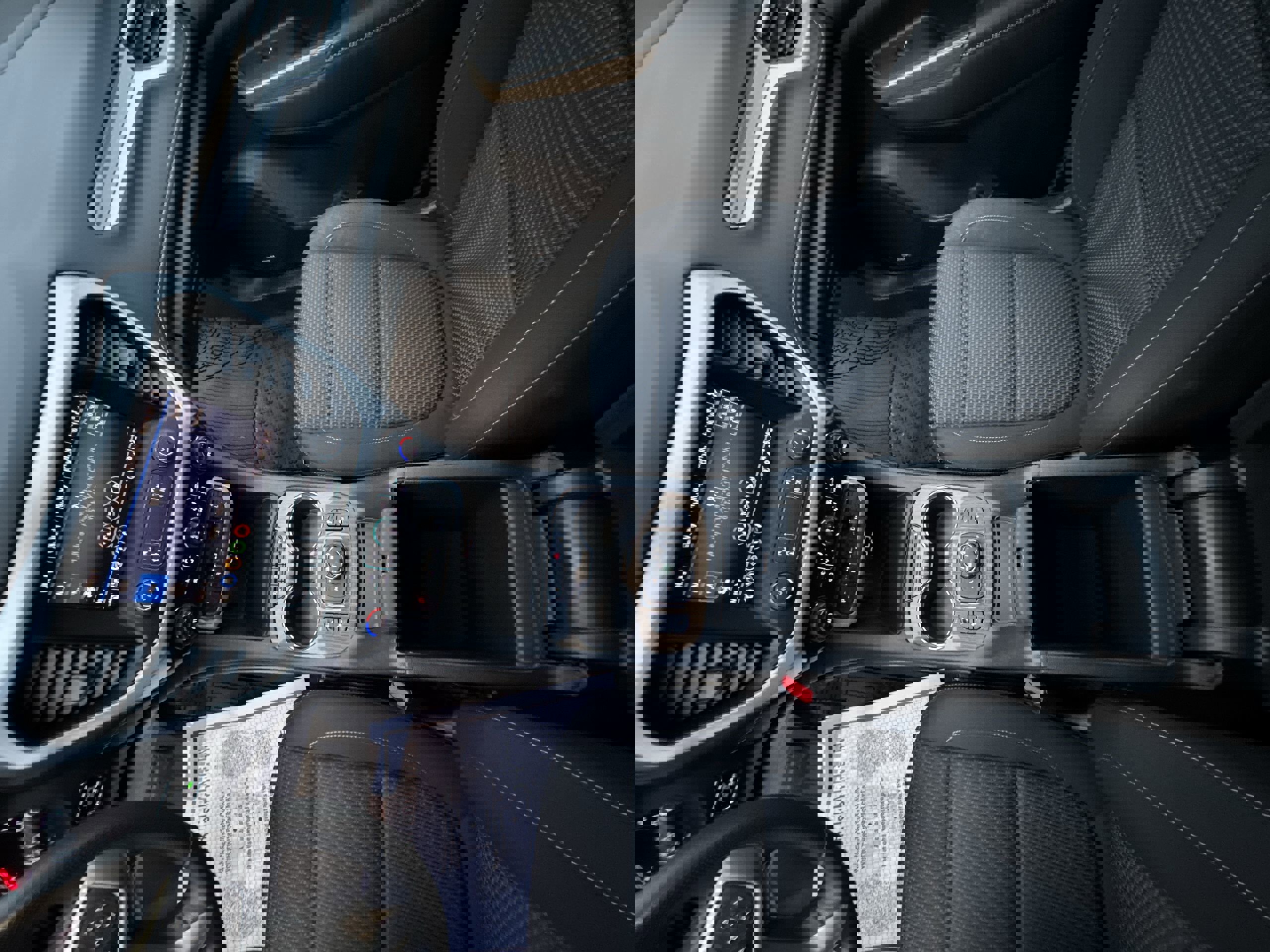 Used 2023 GMC Acadia SLE w/ Driver Convenience Package image 36