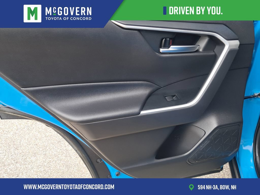 Used 2021 Toyota RAV4 XLE w/ Carpet Mat Package (TMS) AWD/4WD image 18