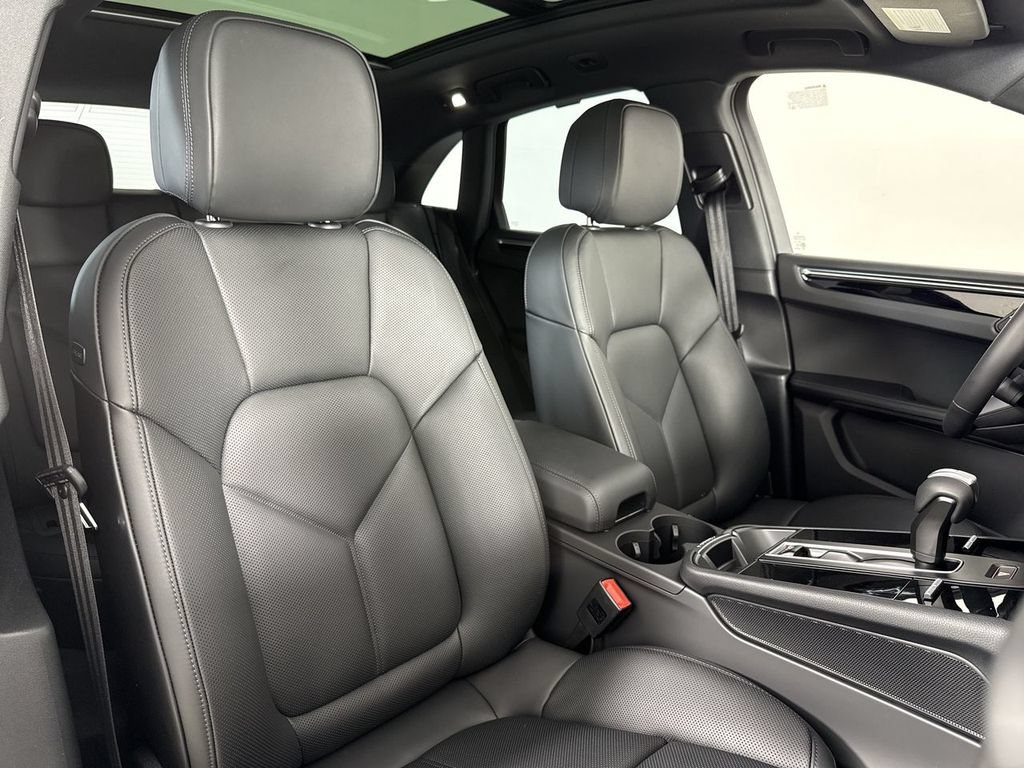 New 2026 Porsche Macan S AWD/4WD image 23