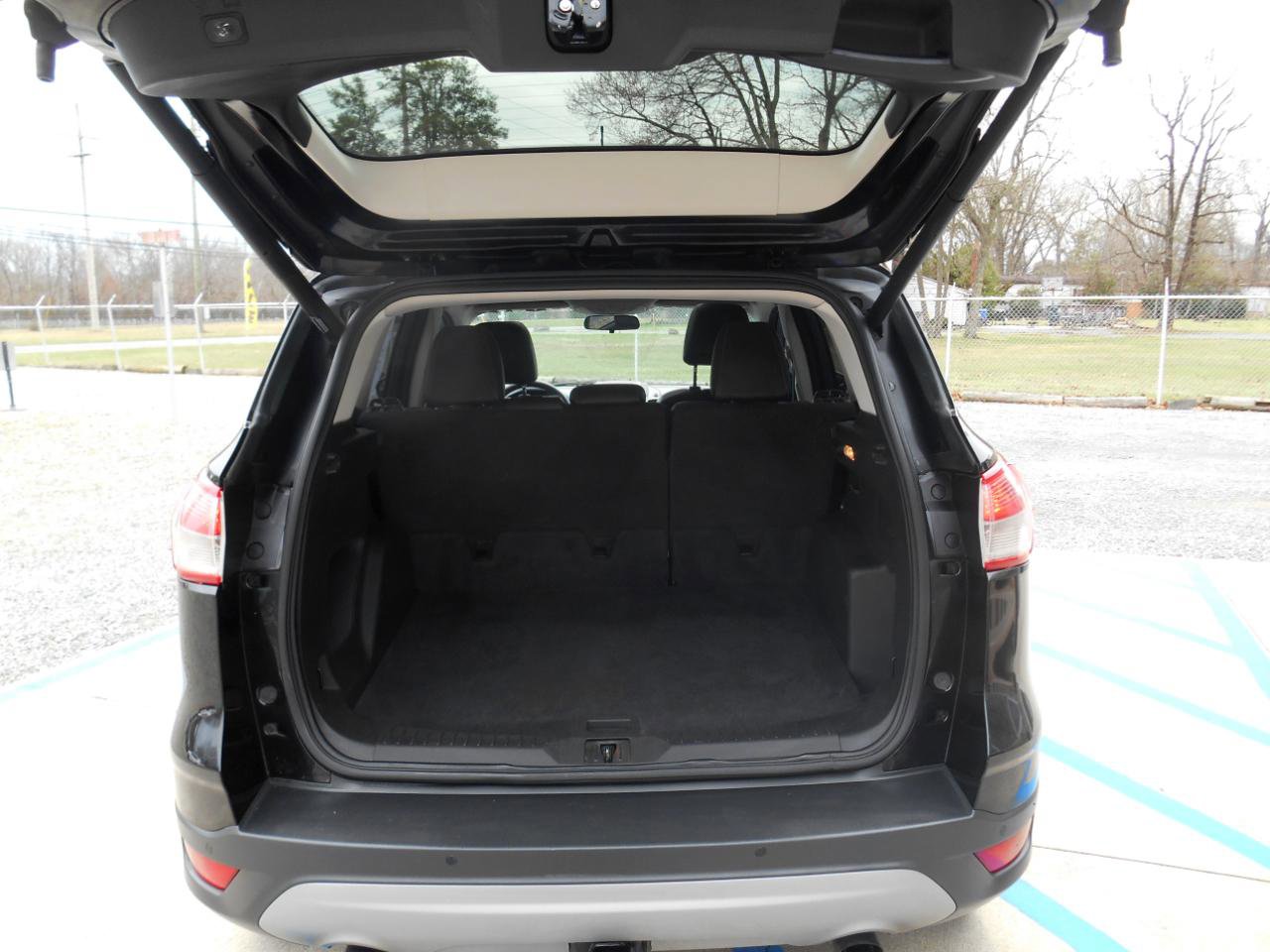 Used 2014 Ford Escape SE w/ SE Chrome Package image 10