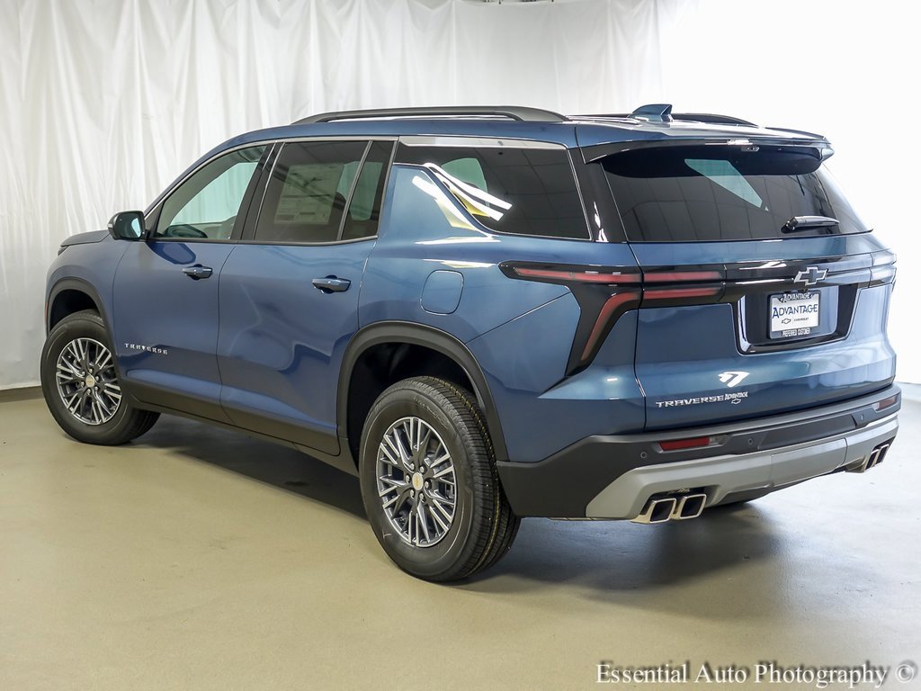 New 2026 Chevrolet Traverse LT w/ Driver Confidence Package image 8