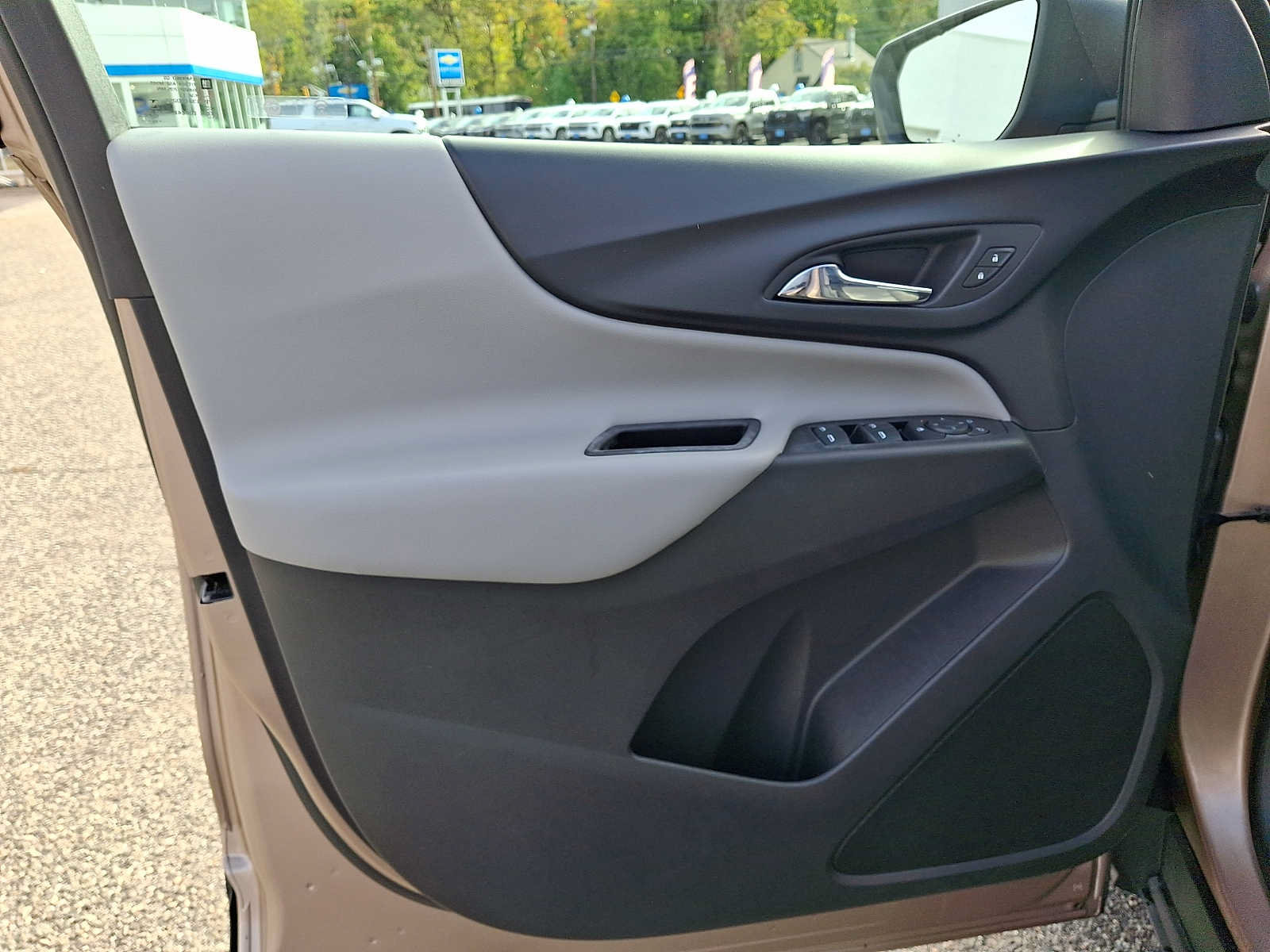 Used 2019 Chevrolet Equinox LS AWD/4WD image 13