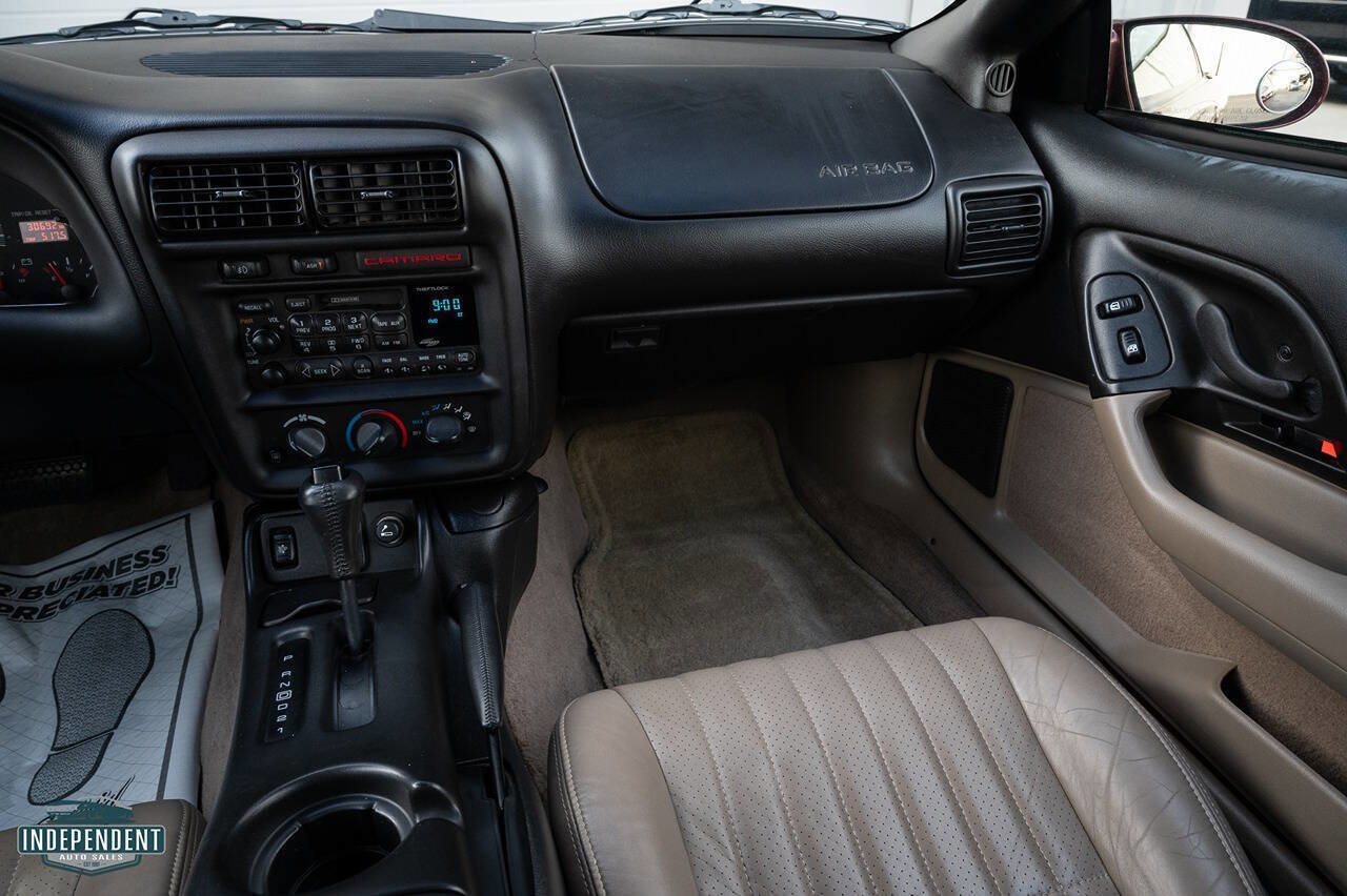 Used 2000 Chevrolet Camaro LT image 11