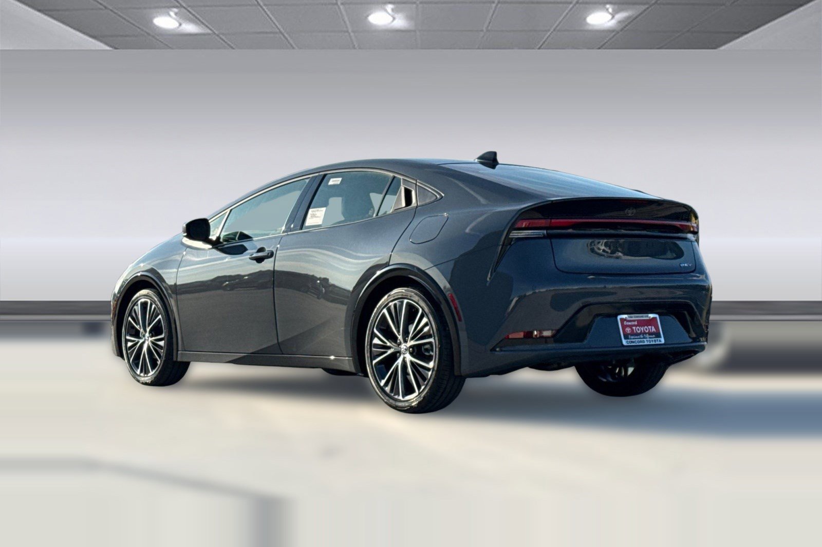 New 2026 Toyota Prius LE FWD image 3