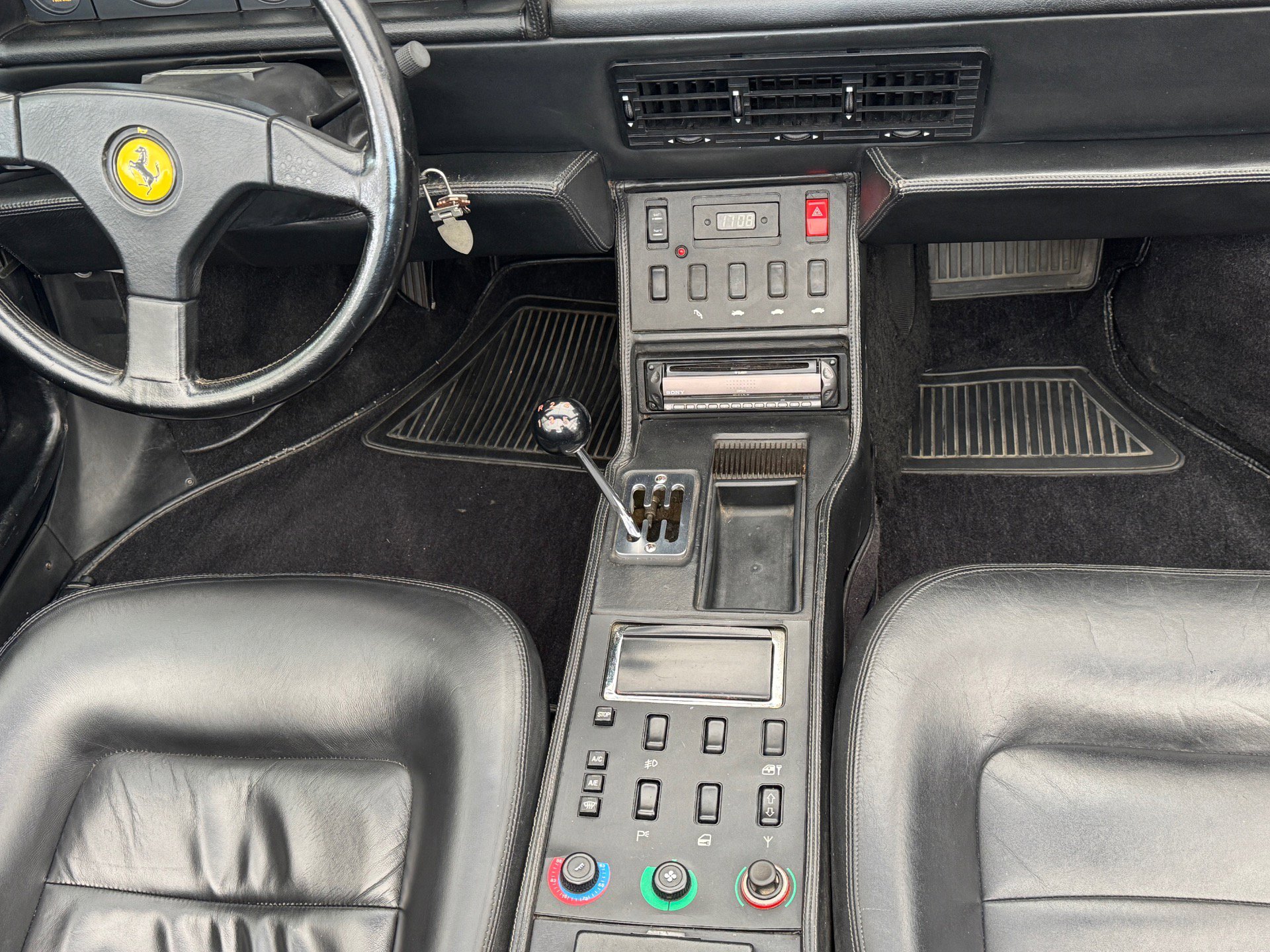 Used 1990 Ferrari Mondial T Cabriolet RWD image 19