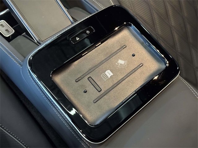 Certified 2024 Mercedes-Benz Maybach GLS 600 4MATIC image 36