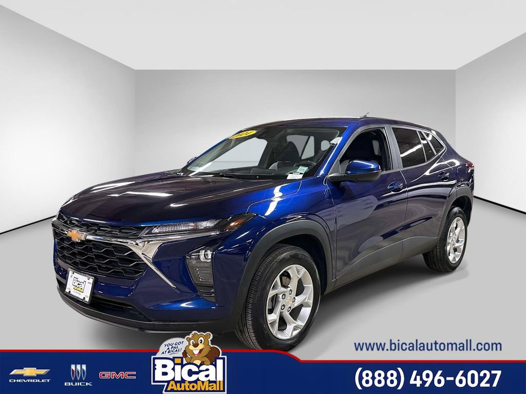 Used 2024 Chevrolet Trax LS w/ LS Convenience Package