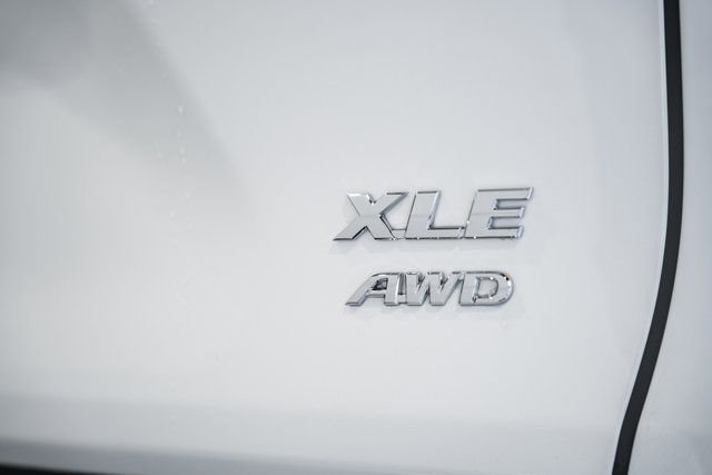 New 2025 Toyota RAV4 XLE image 7