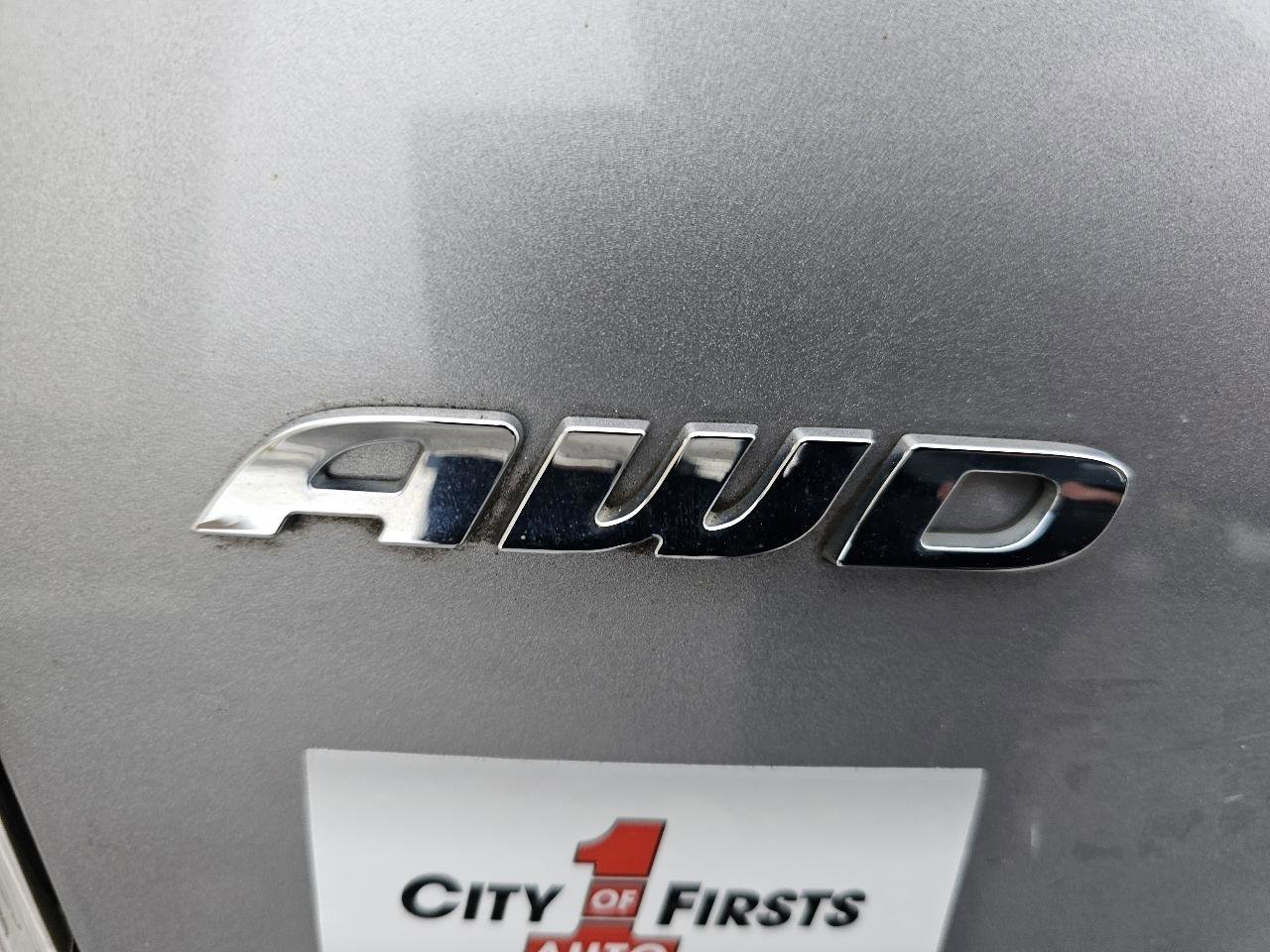 Used 2017 Chrysler 300 C AWD/4WD image 36