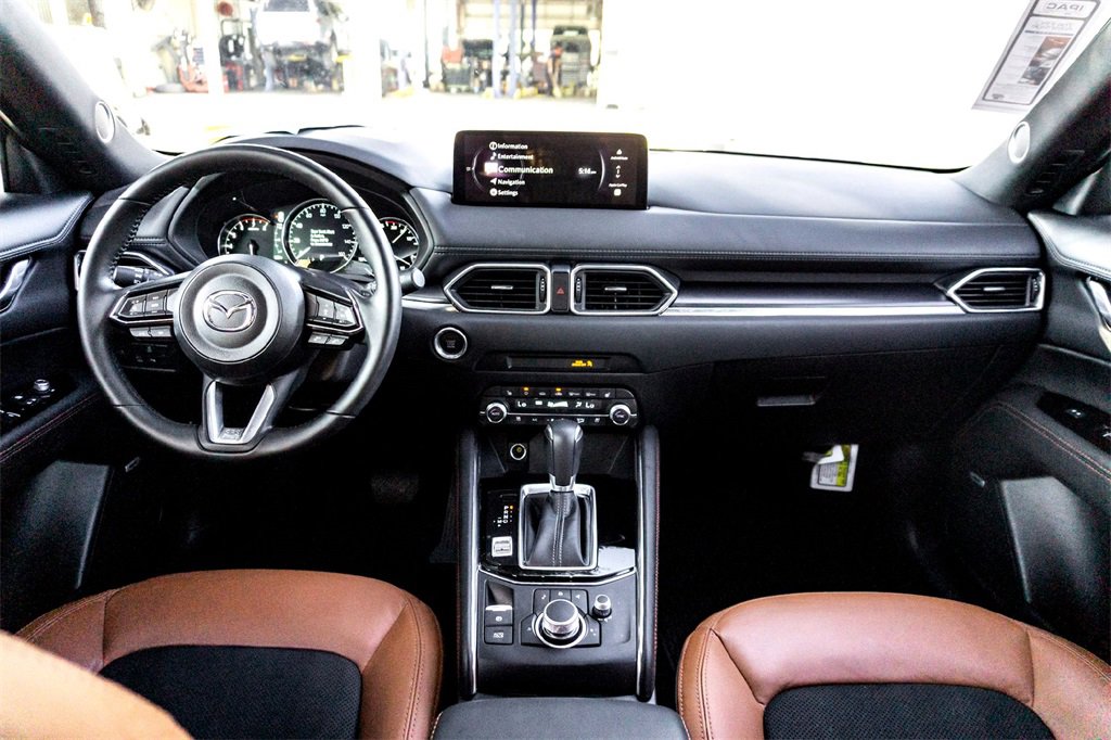 Certified 2025 MAZDA CX-5 Carbon Edition image 29