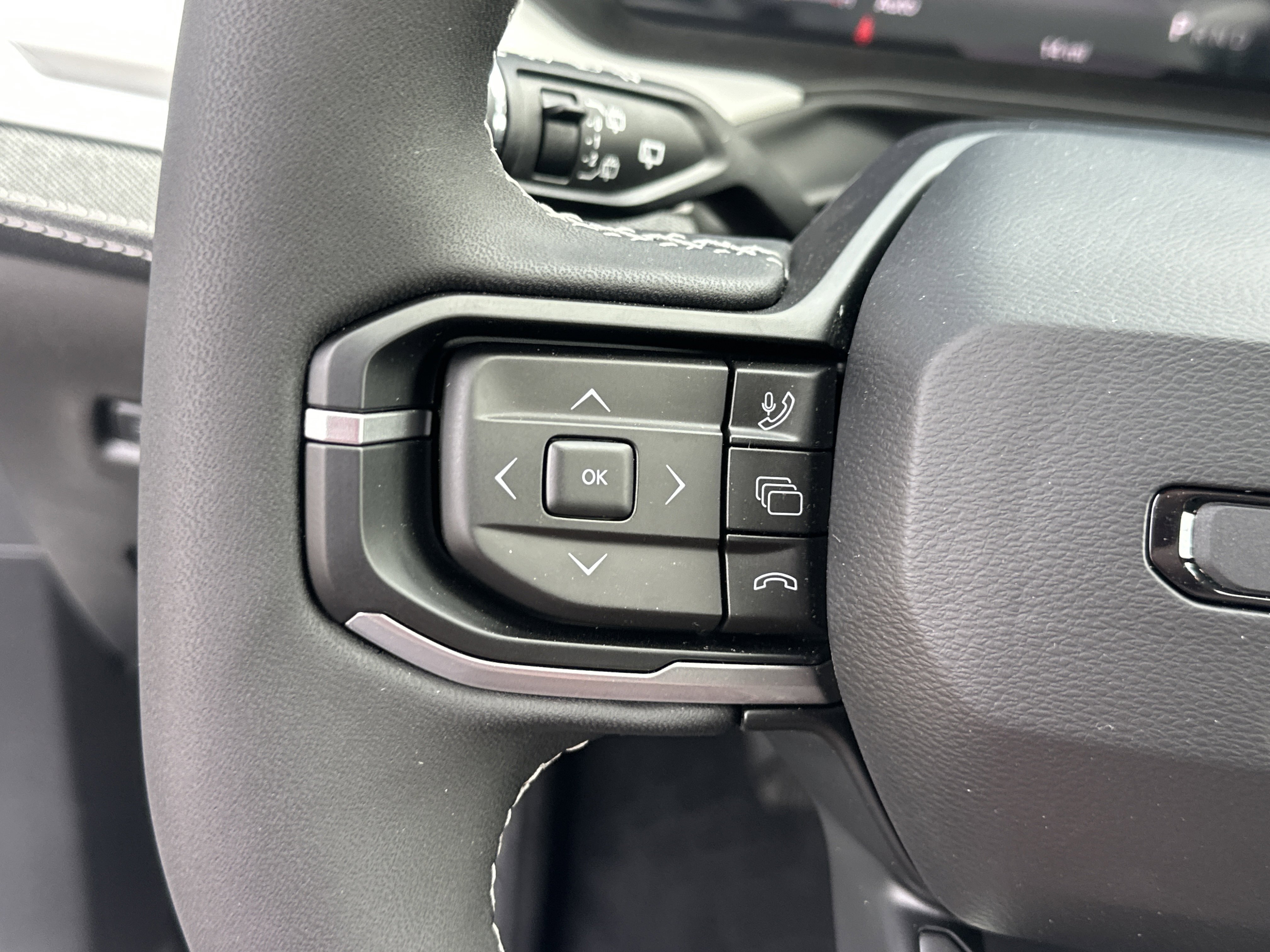 New 2026 Jeep Cherokee Laredo image 11