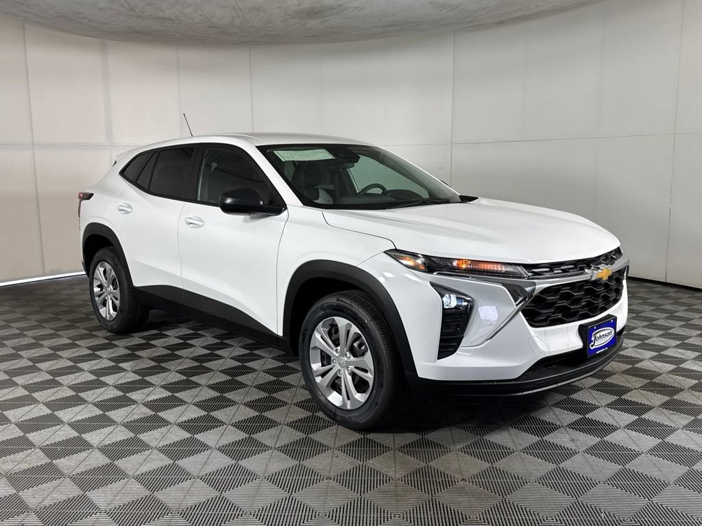New 2026 Chevrolet Trax LS FWD image 4
