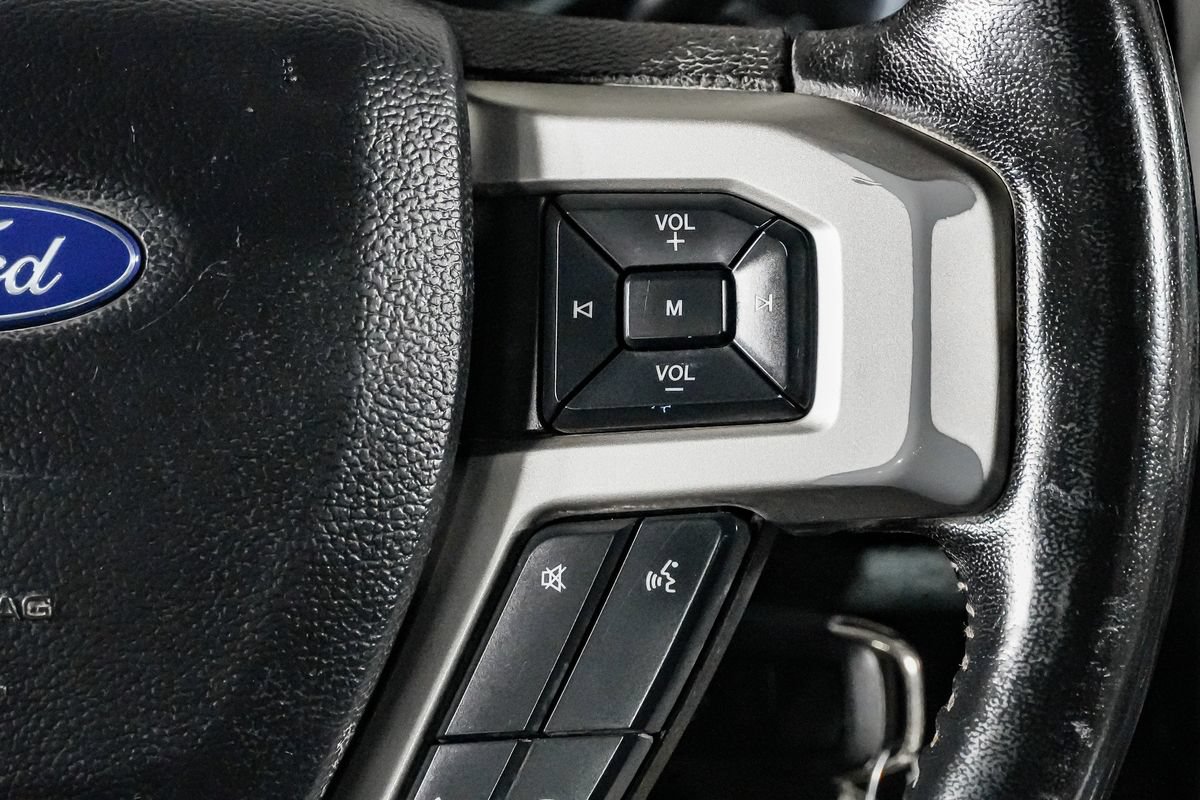 Used 2019 Ford F250 Lariat w/ Lariat Value Package AWD/4WD image 19