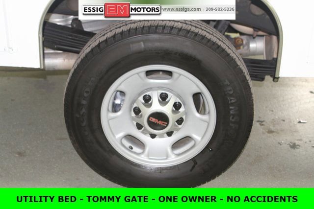 Used 2020 GMC Sierra 2500 2WD Regular Cab w/ Convenience Package image 9