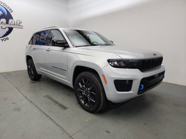 New 2024 Jeep Grand Cherokee Limited 4xe image 3