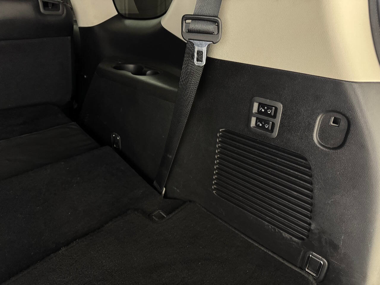 Used 2017 Nissan Armada SL image 77