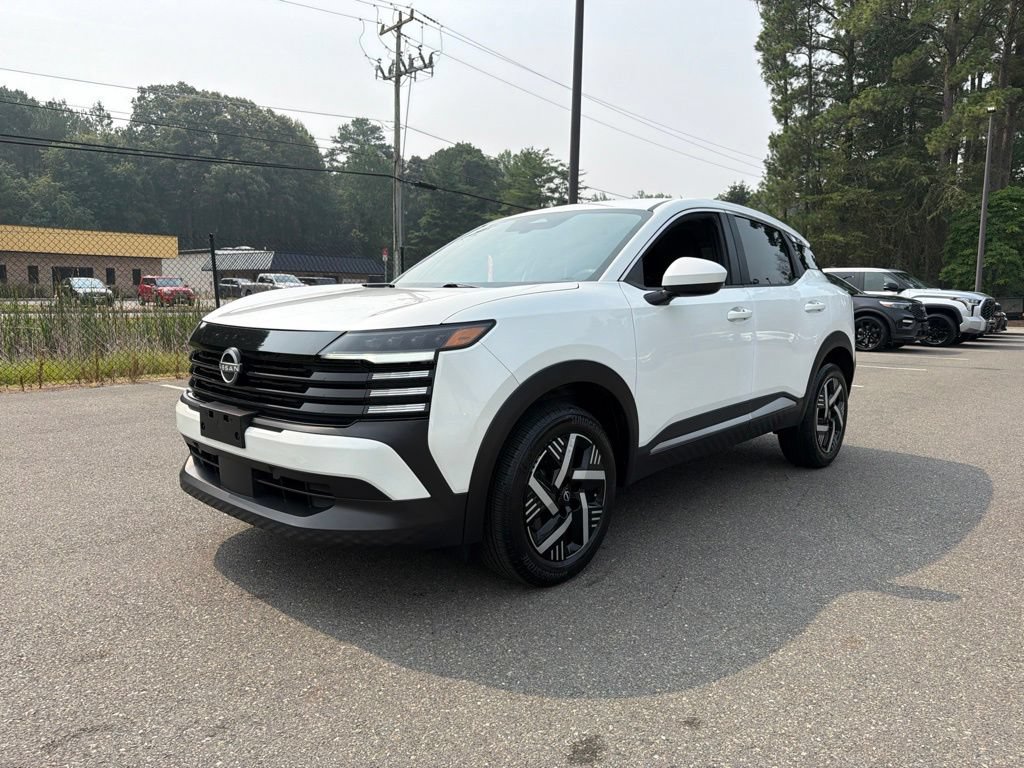 Certified 2025 Nissan Kicks SV FWD image 2