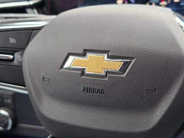 Used 2025 Chevrolet Suburban Premier AWD/4WD image 33