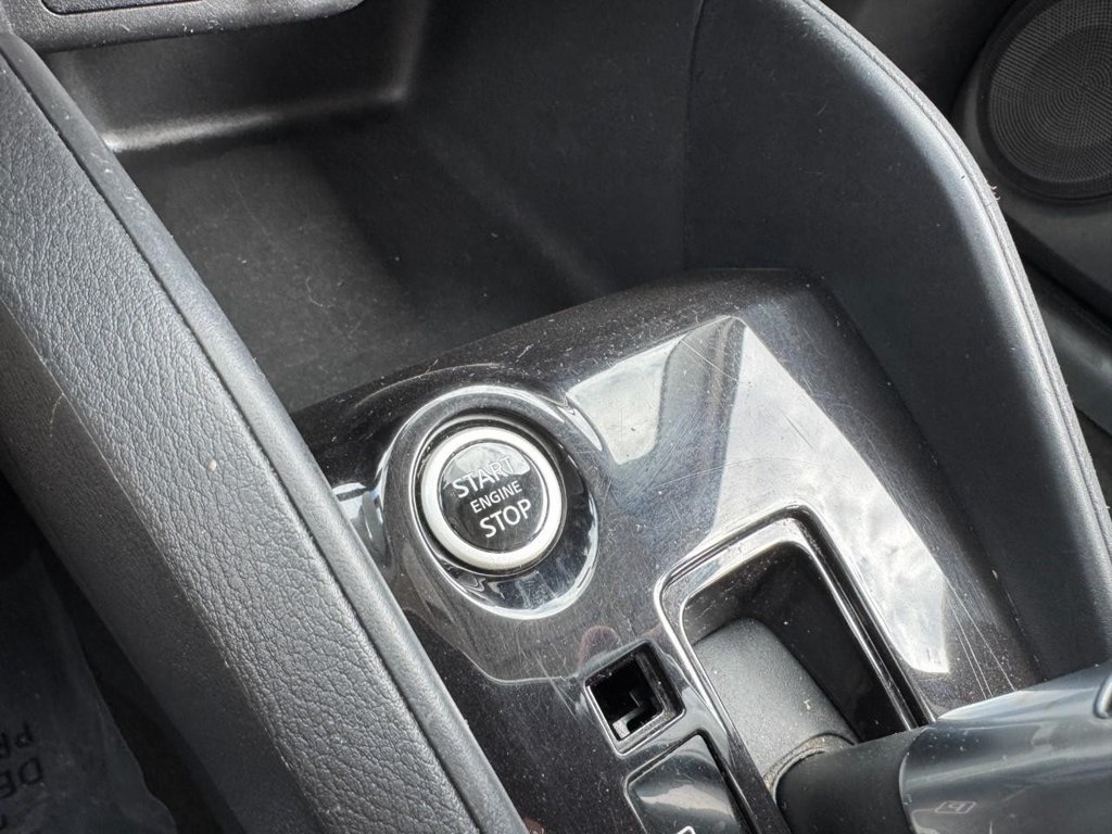 Used 2022 Nissan Kicks S FWD image 21