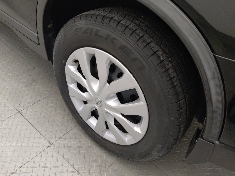Used 2016 Nissan Rogue S FWD image 31