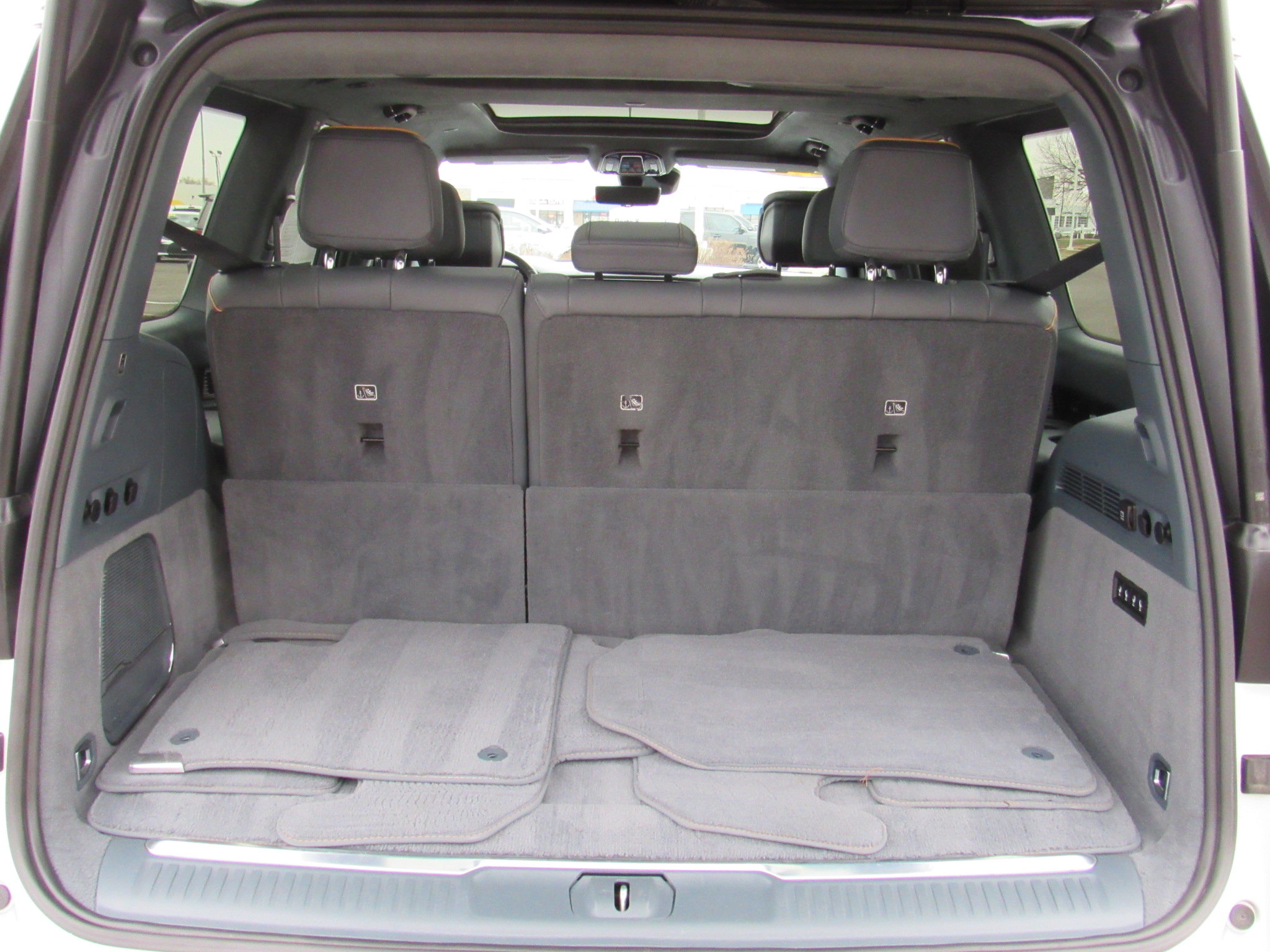 Used 2022 Jeep Grand Wagoneer Series II image 56