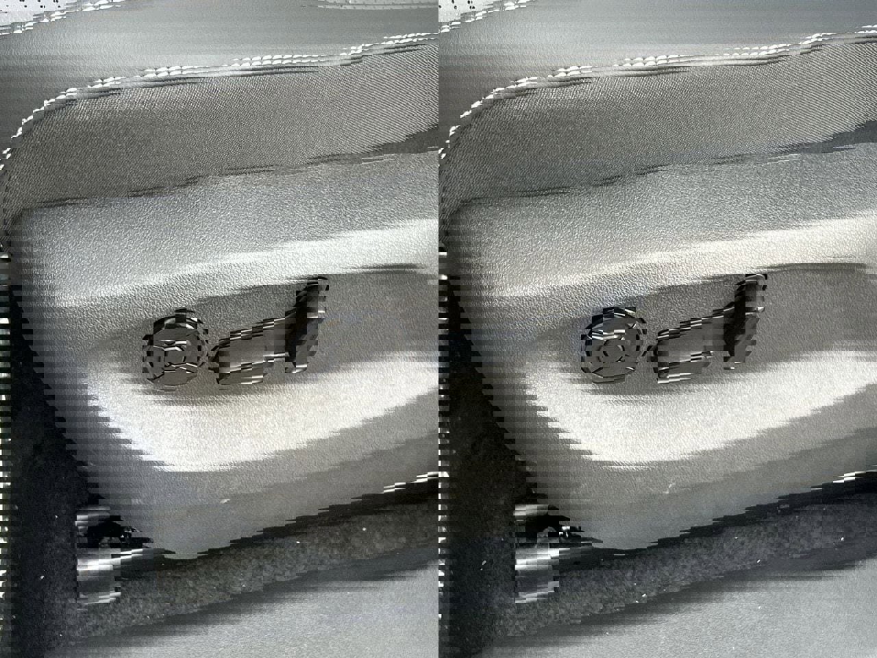 New 2026 Volkswagen Tiguan SE R-Line image 16